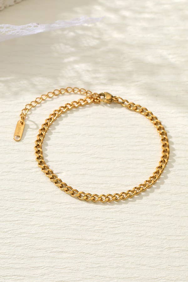 
                  
                    Simple Chains Bracelet
                  
                