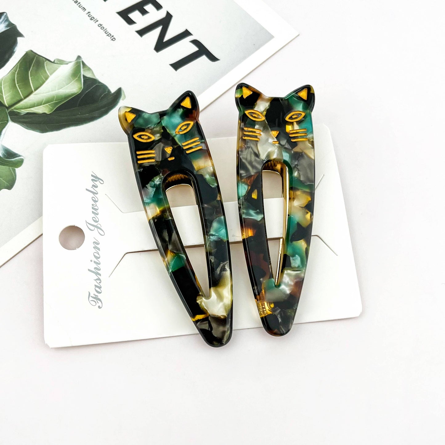 
                  
                    Cat Alligator Hair Clips
                  
                
