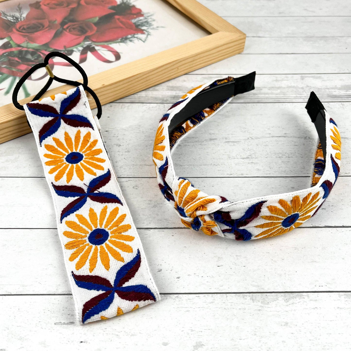 
                  
                    Embroidered Coneflower Knotted Headband
                  
                