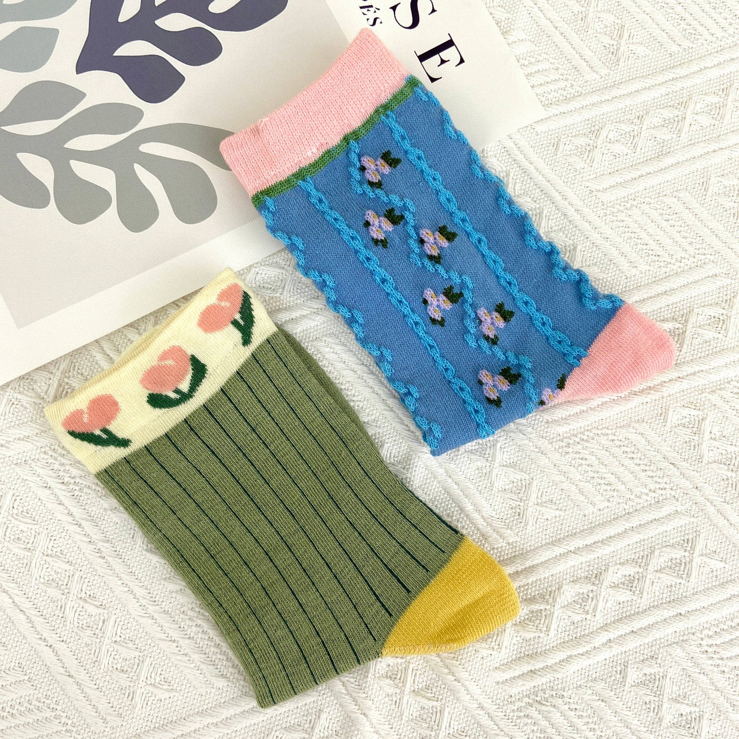 
                  
                    Sweetheart Vintage Floral Socks
                  
                