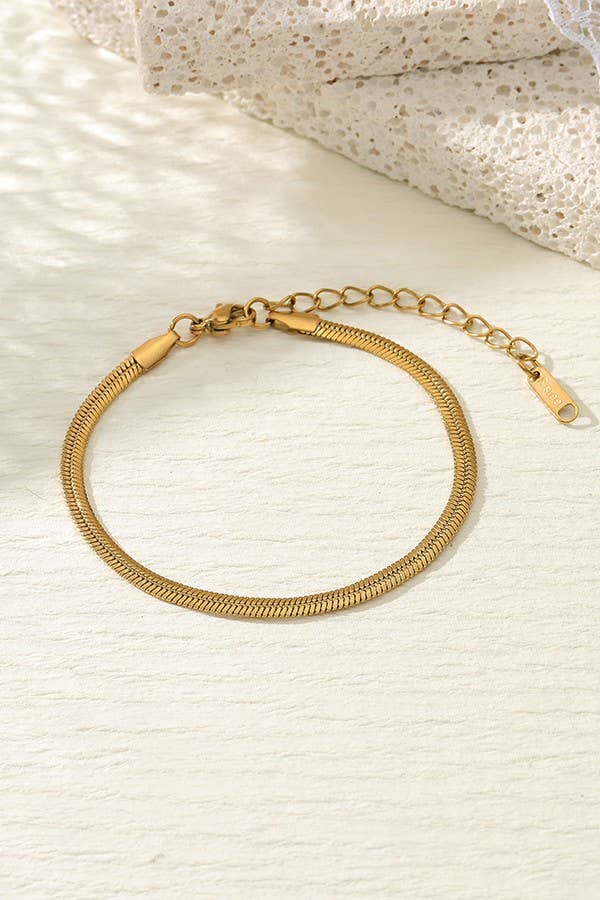 
                  
                    Simple Chains Bracelet
                  
                