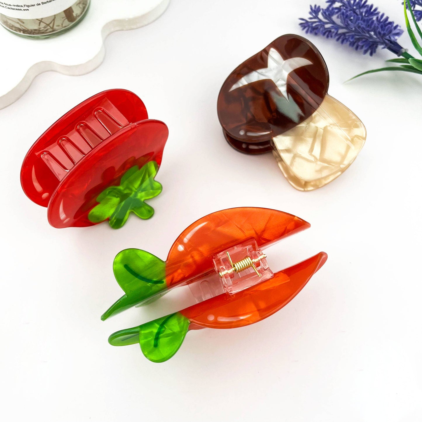 
                  
                    Summer Veggies Hair Claw
                  
                