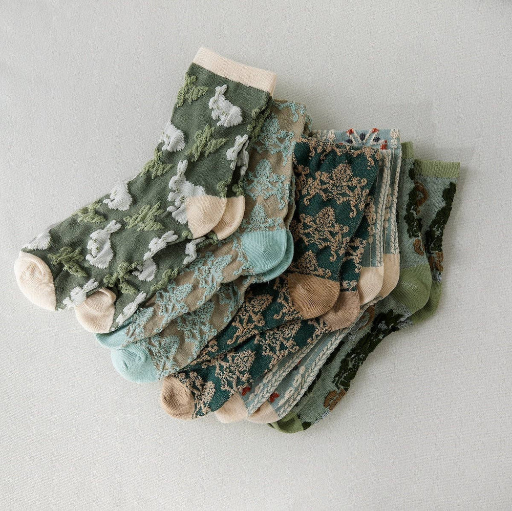 English Country Garden Embossed Socks