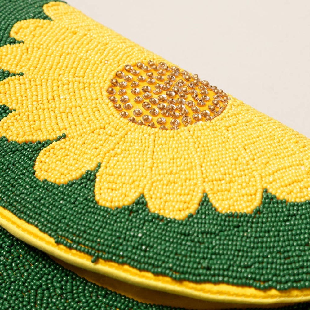 
                  
                    Daisy Seed Beaded Flower Crossbody Chain Clutch
                  
                