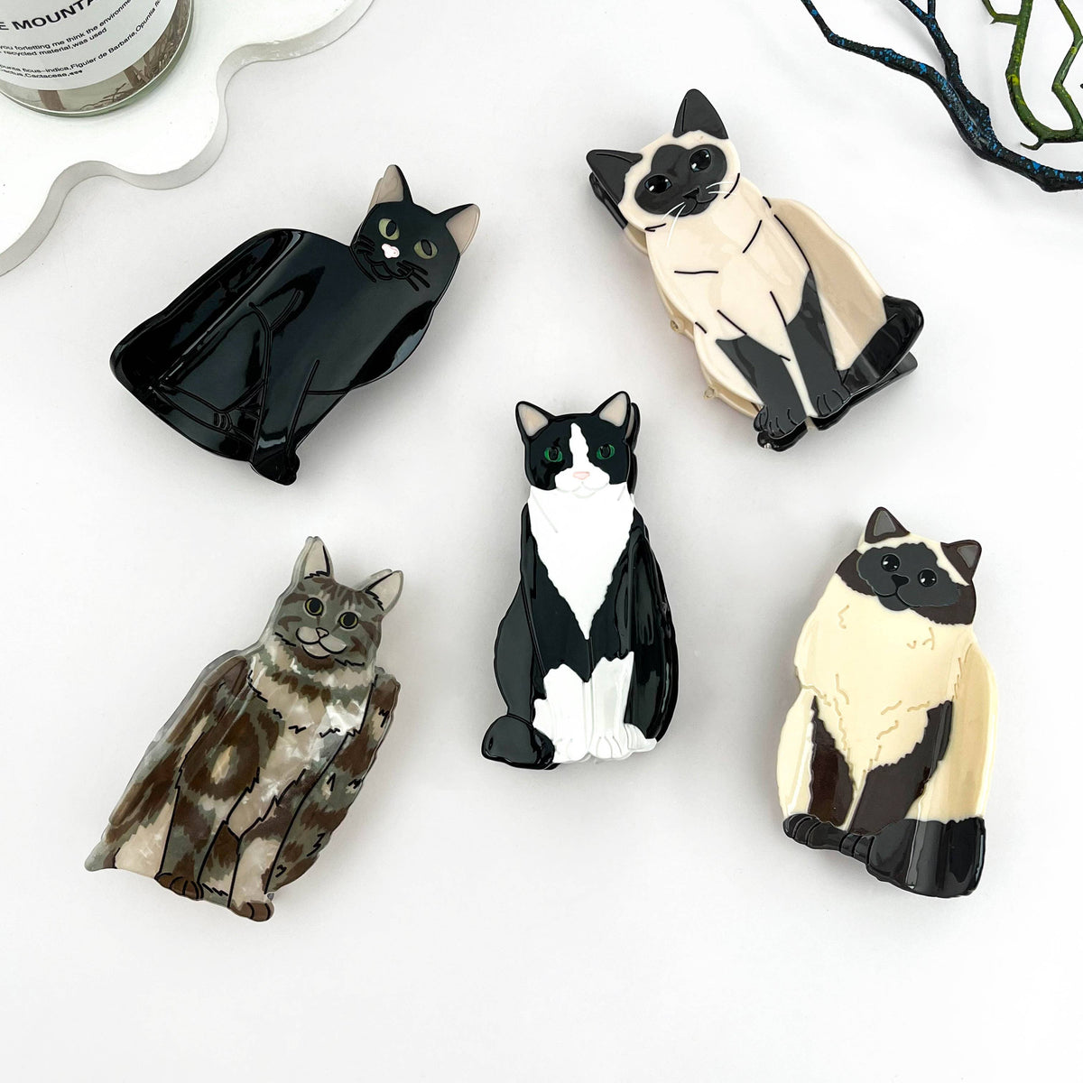 
                  
                    Sitting Cat Hair Claw
                  
                
