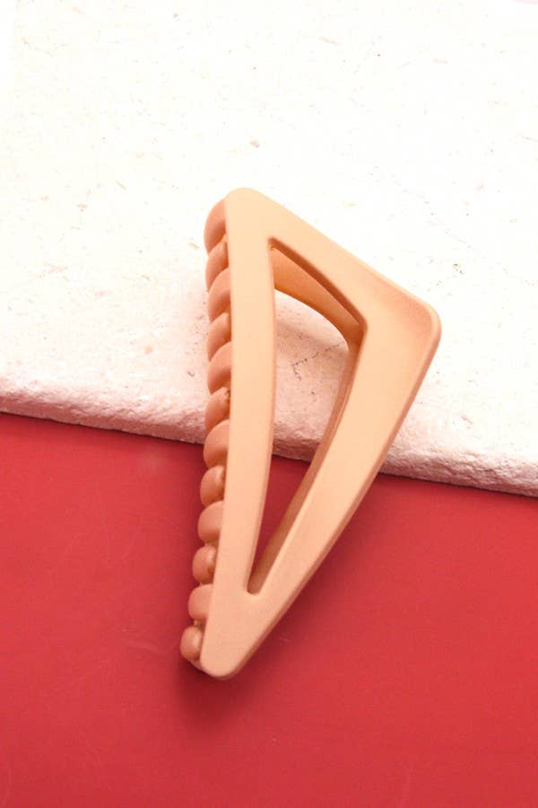 
                  
                    Matte Triangle Hair Claw
                  
                