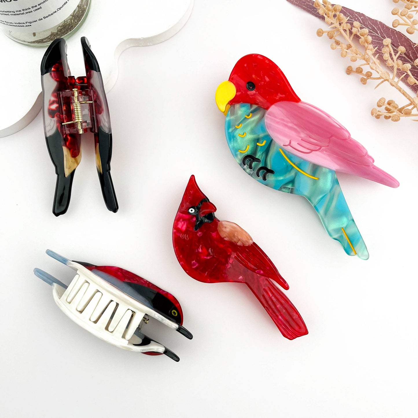 
                  
                    Elegant Birds Hair Claws
                  
                