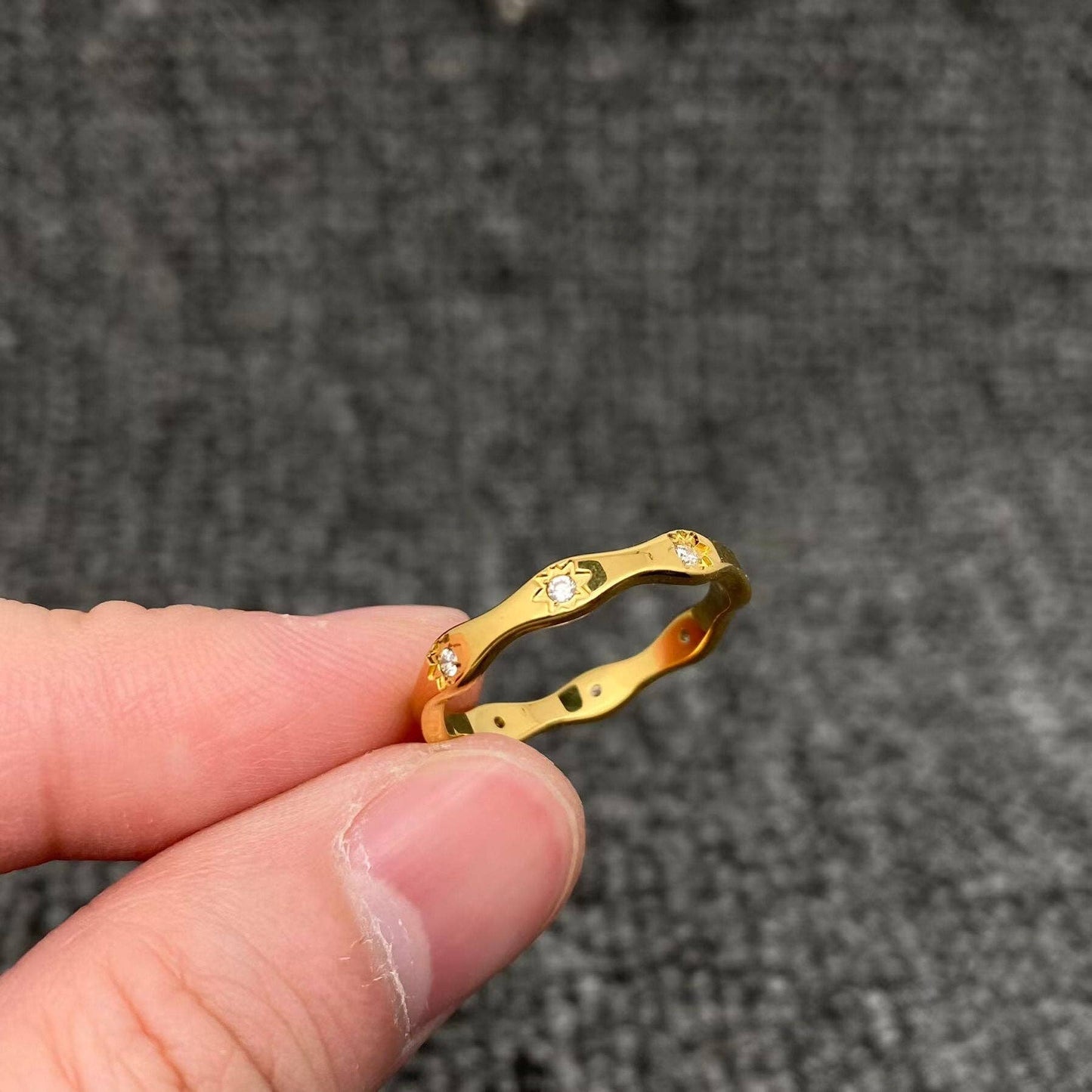 
                  
                    Inlaid Zircon Stars 18K Dainty Ring
                  
                