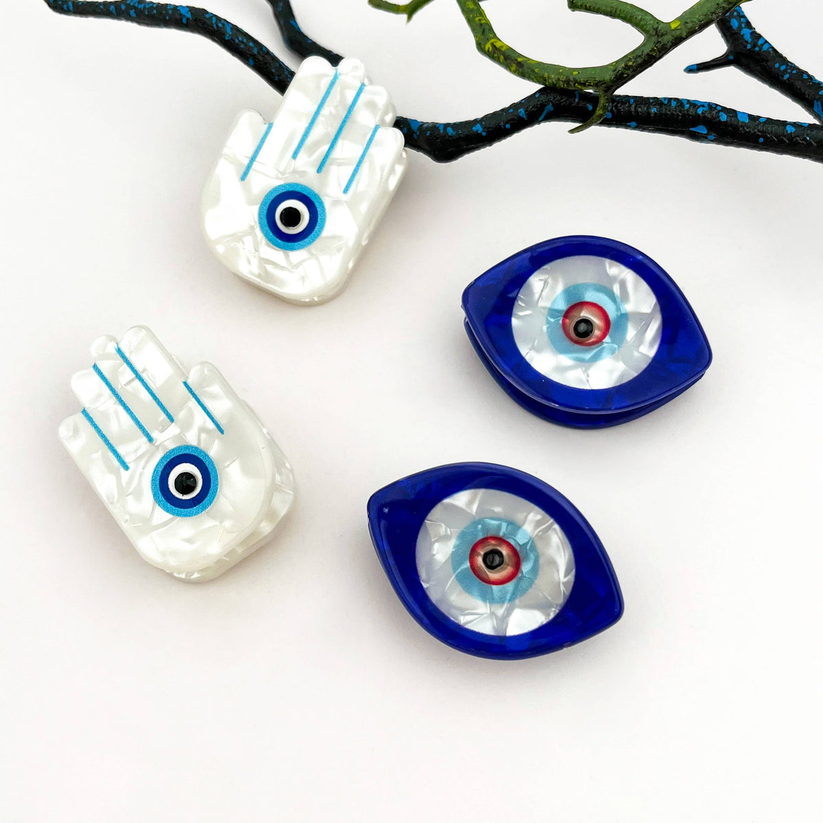 
                  
                    Evil Eye Mini Hair Claws
                  
                