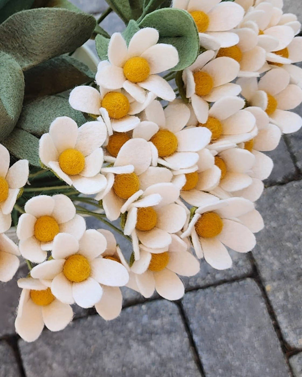 Felt Stem:  Button Daisies