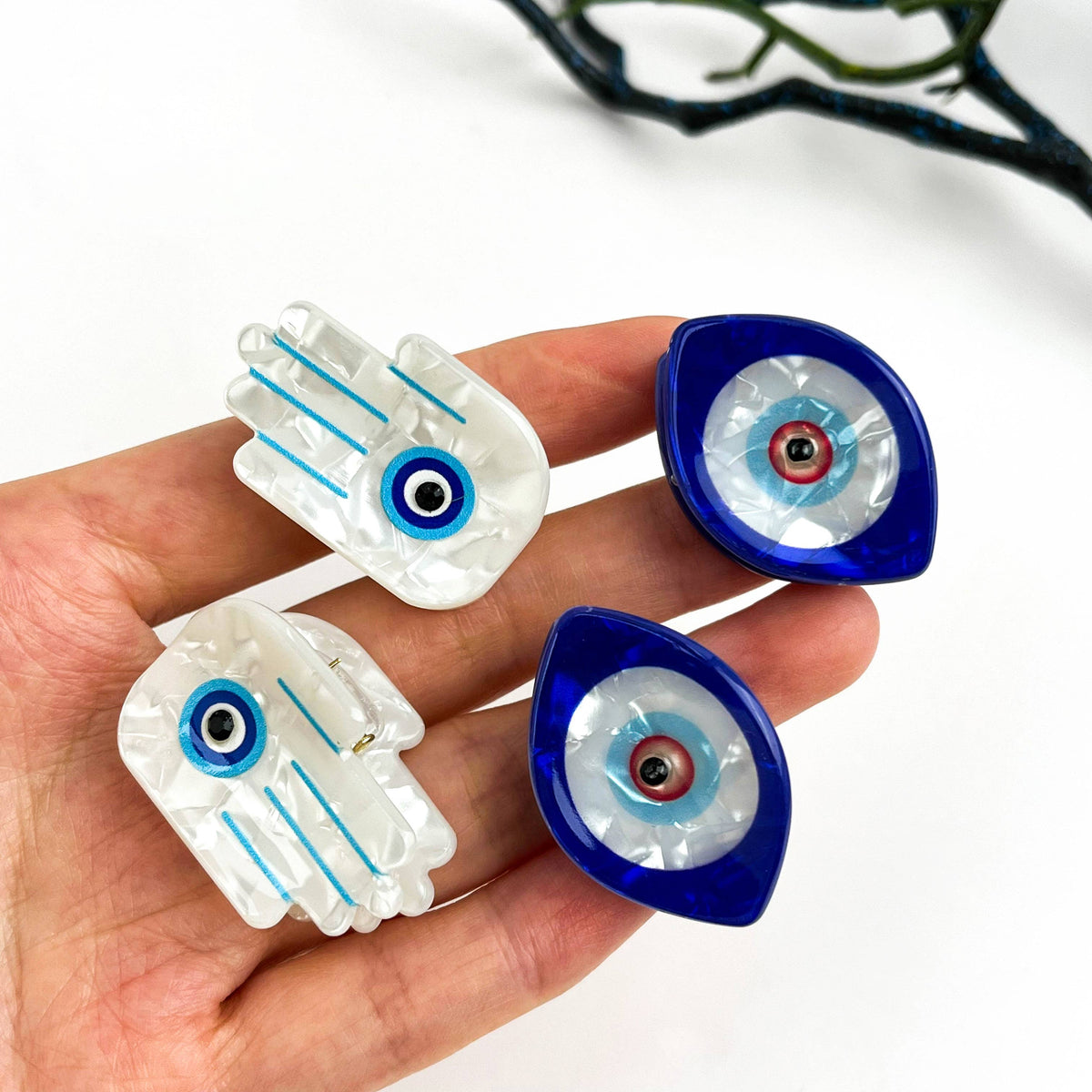 
                  
                    Evil Eye Mini Hair Claws
                  
                