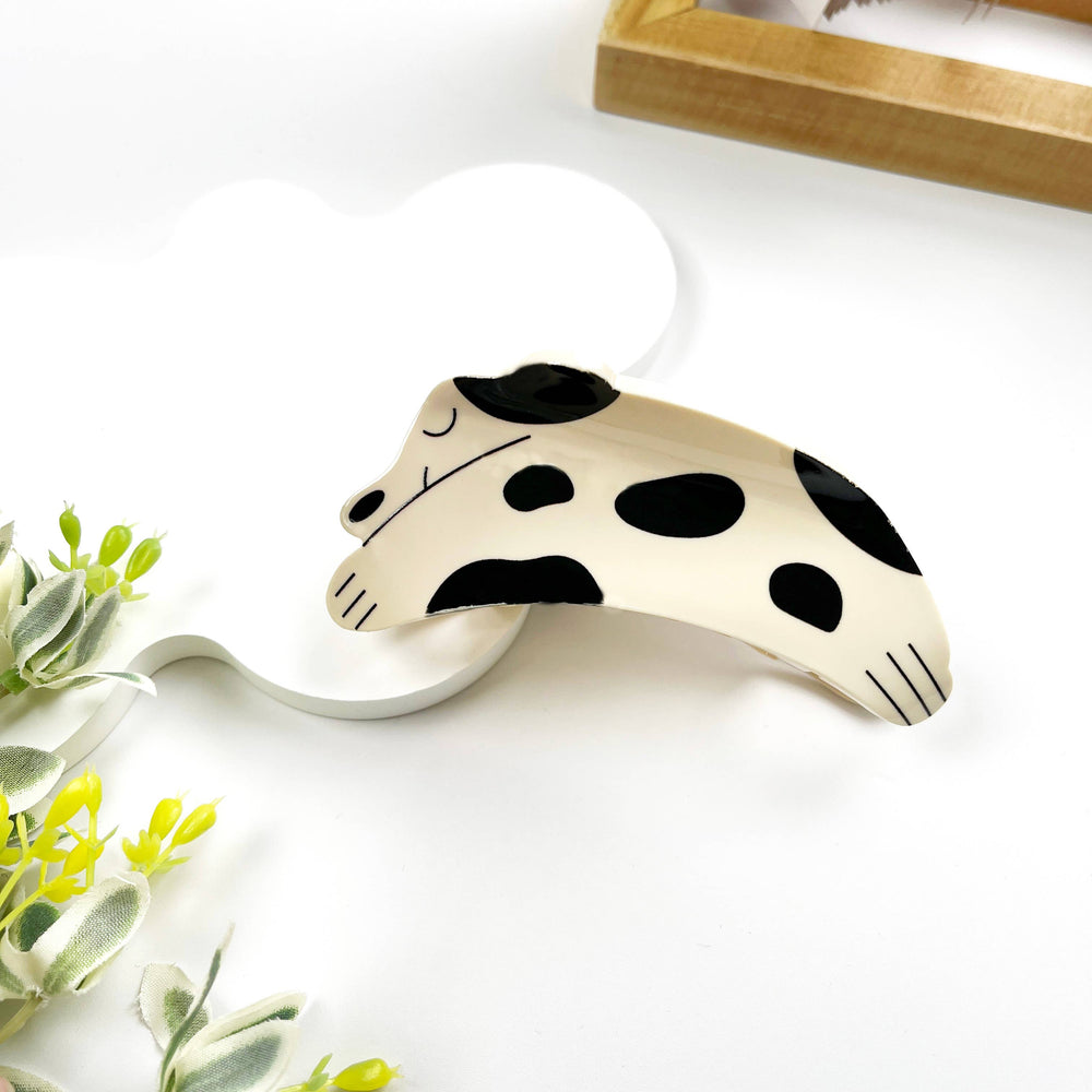 
                  
                    Diamond Dog Hair Claw No. 2
                  
                