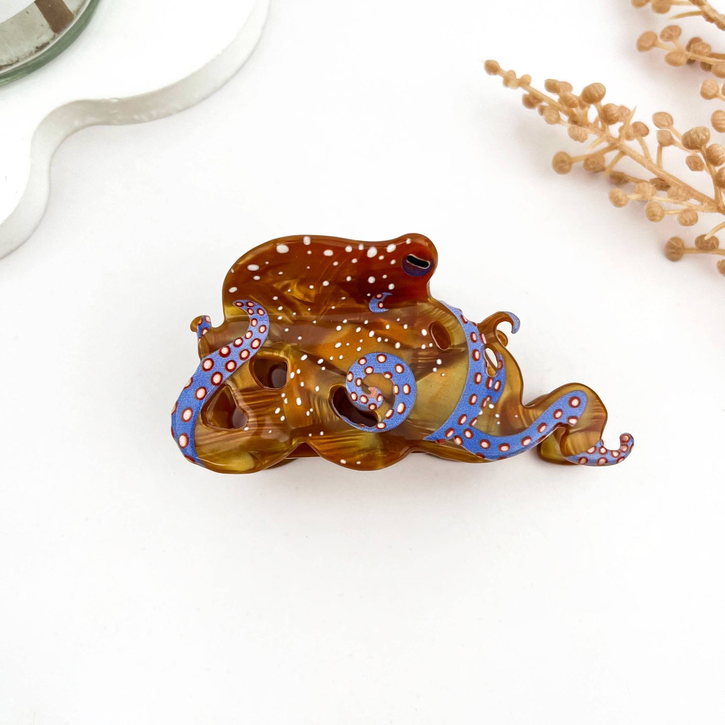 
                  
                    Octopus Hair Claw
                  
                