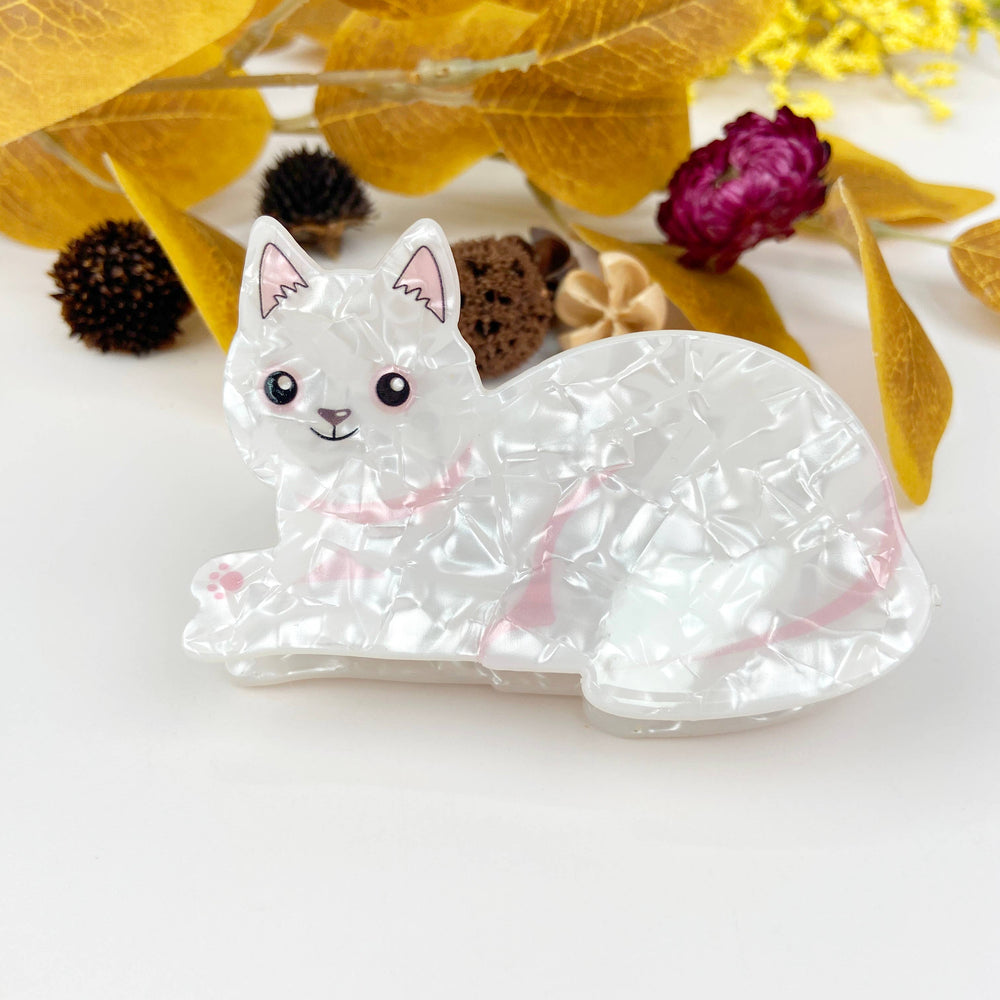 
                  
                    Champagne Cat Hair Claw No. 2
                  
                