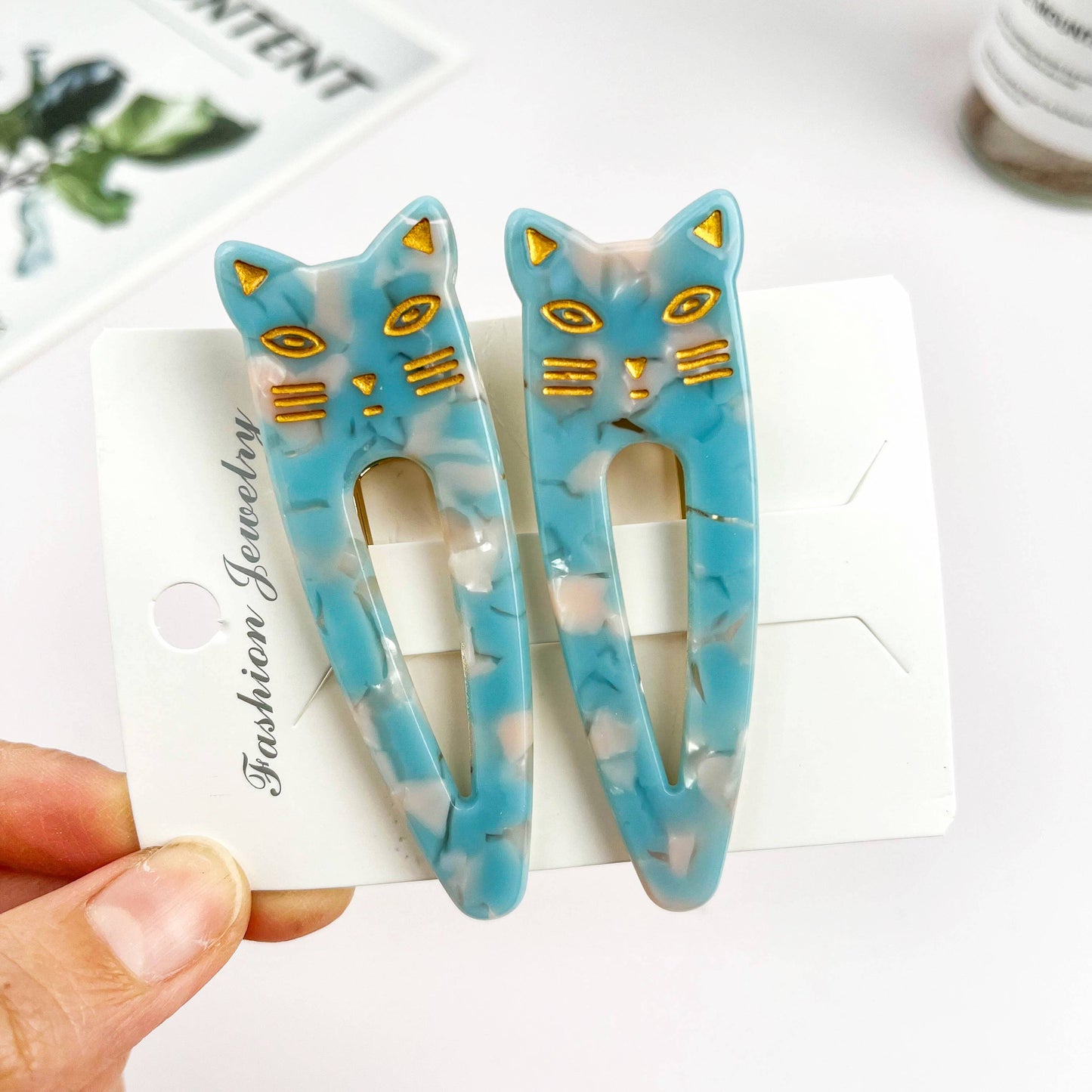 
                  
                    Cat Alligator Hair Clips
                  
                
