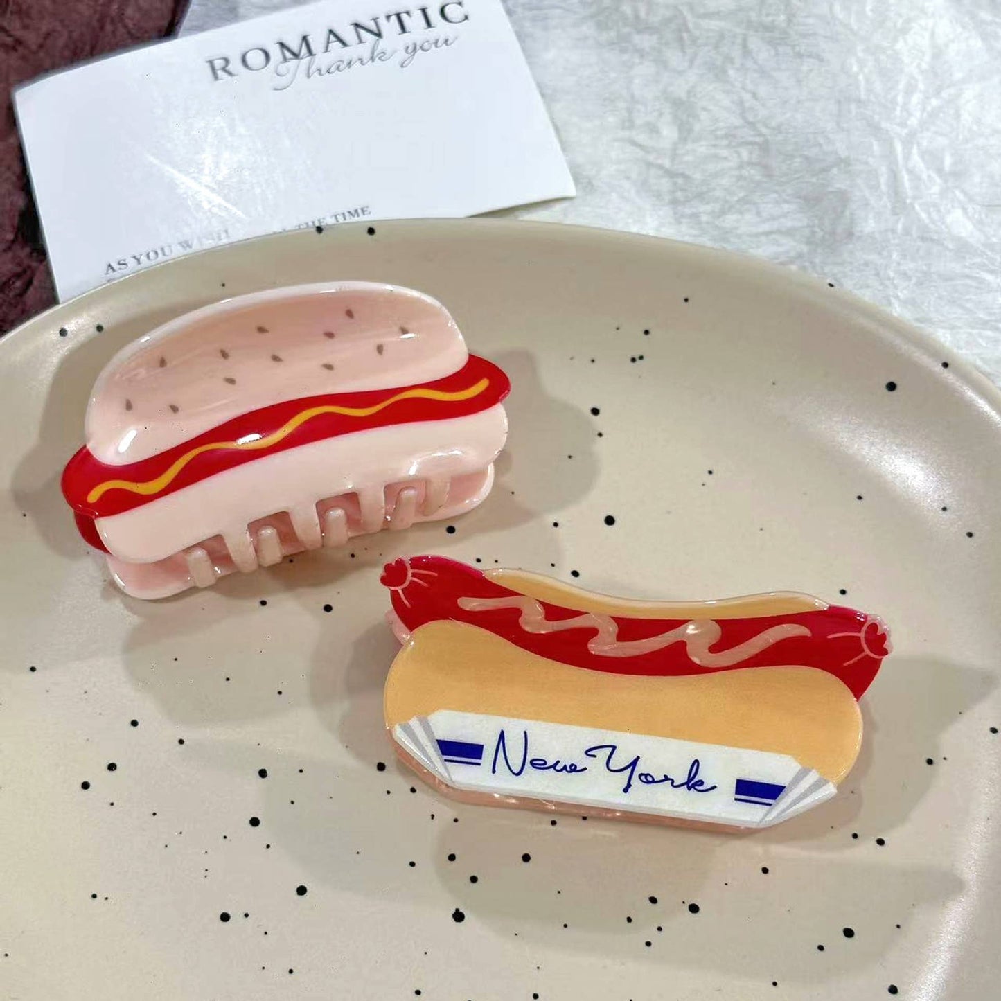 
                  
                    Chili + Dog Hair Claw
                  
                