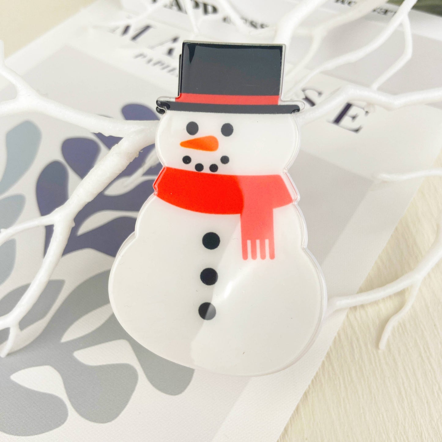 
                  
                    Festive Holiday Hair Claws
                  
                