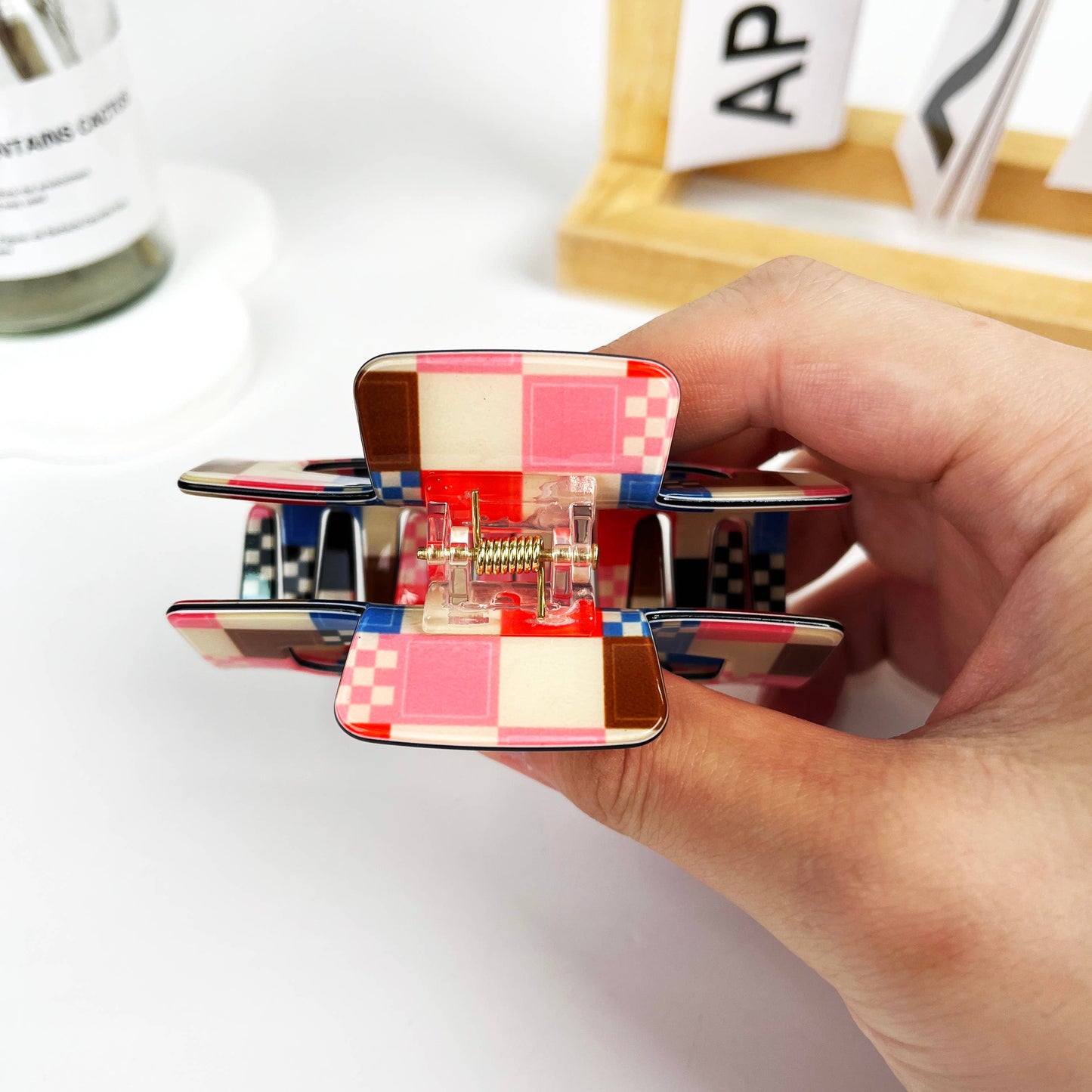 
                  
                    Modern Checkers Hair Claw
                  
                