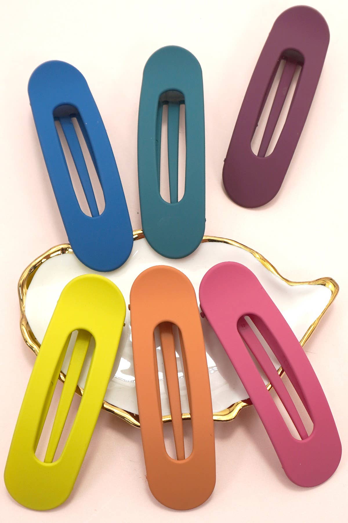 
                  
                    Long Flat Oval Hair Claw
                  
                