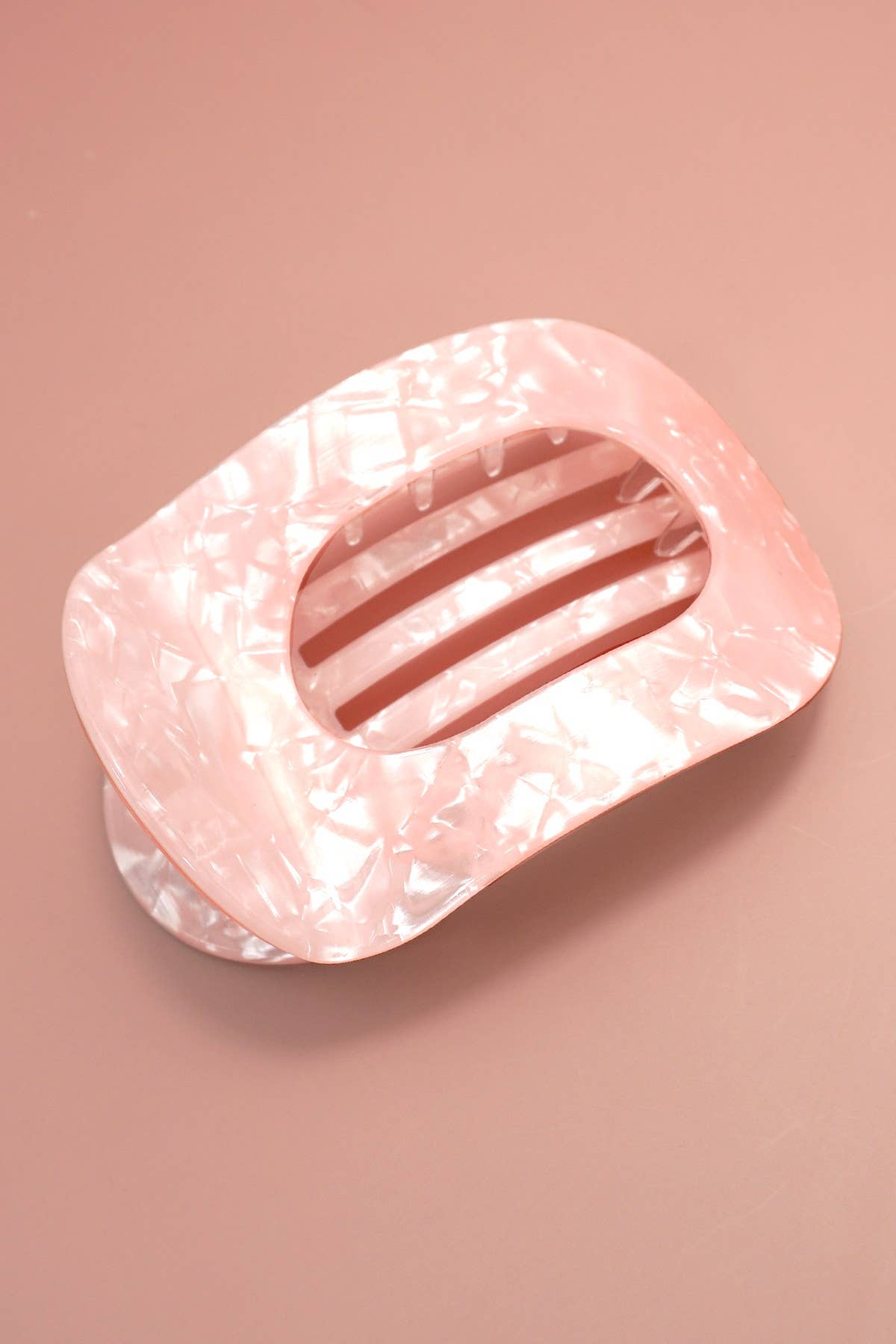 
                  
                    Glossy Oval Flat Hair Claw
                  
                