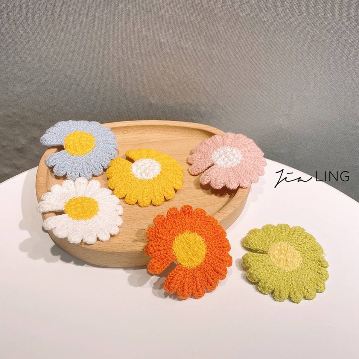 
                  
                    Daisy Hair Clip
                  
                