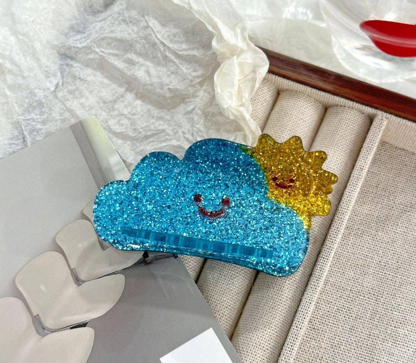 
                  
                    Glitter Sky Series Hair Claws
                  
                