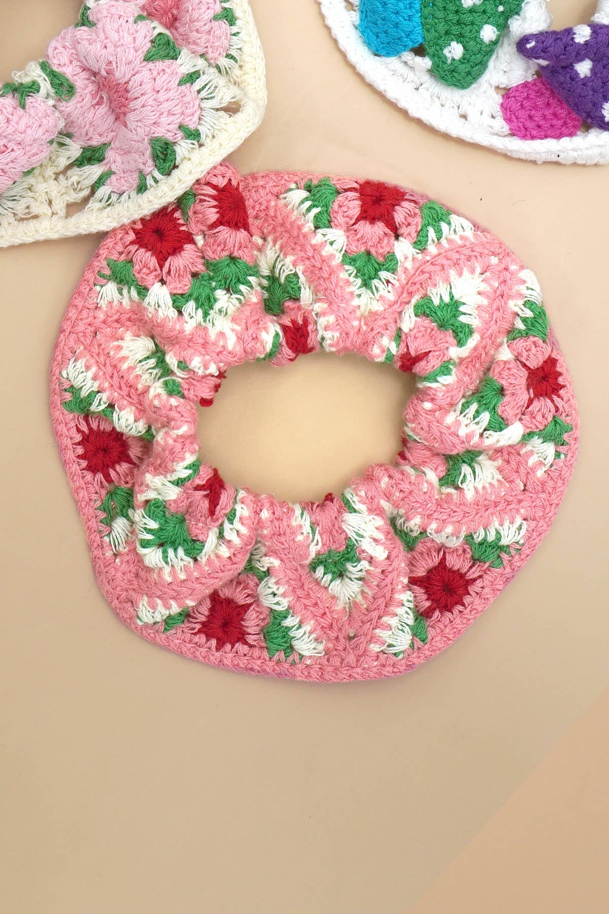 
                  
                    Crochet Summer Scrunchies
                  
                