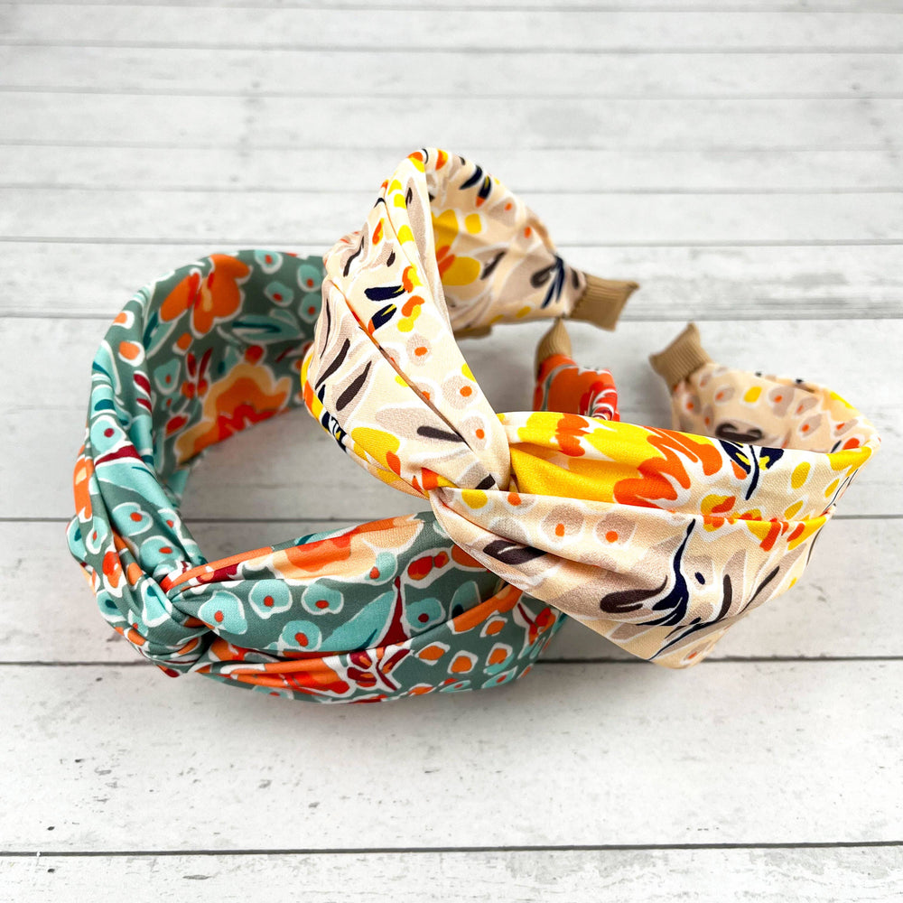 
                  
                    Chiffon Floral Painting Twist Top Headband
                  
                