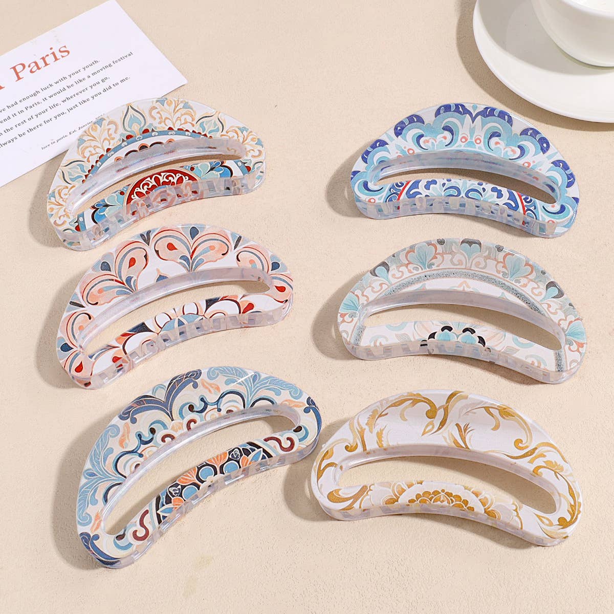 
                  
                    Hollow Crescent Hair Claw
                  
                
