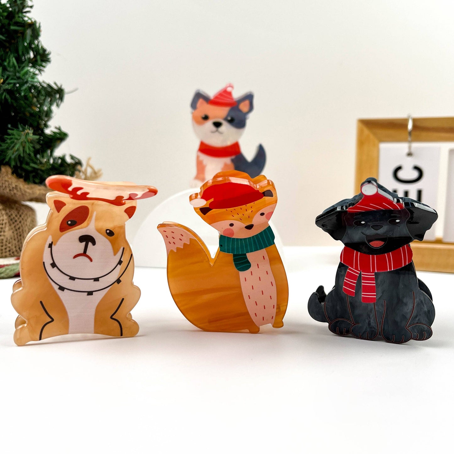 
                  
                    Winter Scarf Animals Hair Claws
                  
                