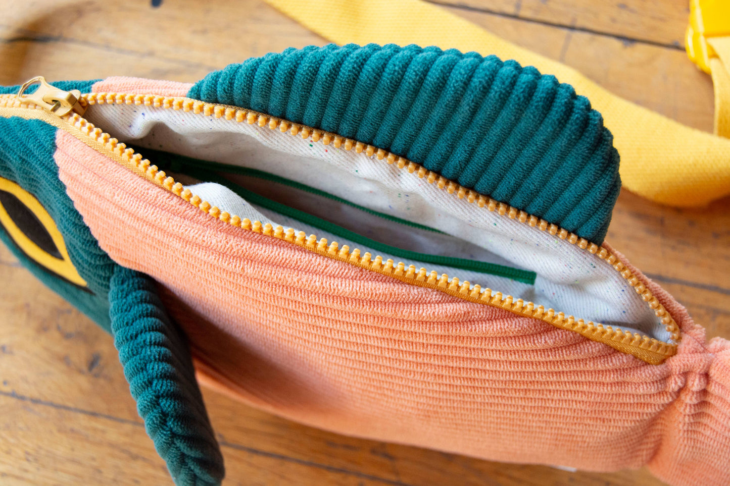
                  
                    The Fish Bag | Coral + Dark Green
                  
                