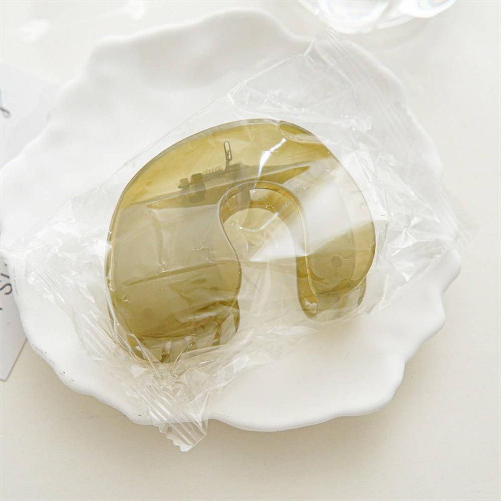 
                  
                    Modern Minimalist Hair Claw
                  
                