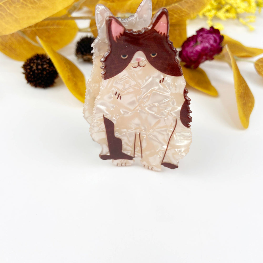 
                  
                    Champagne Cat Hair Claw No. 2
                  
                