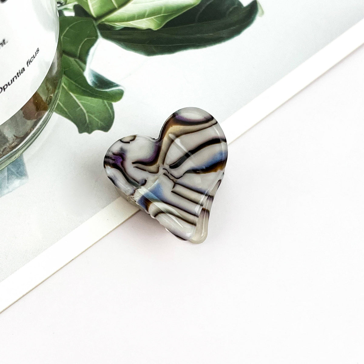 
                  
                    Tiny Hearts Mini Hair Claws
                  
                