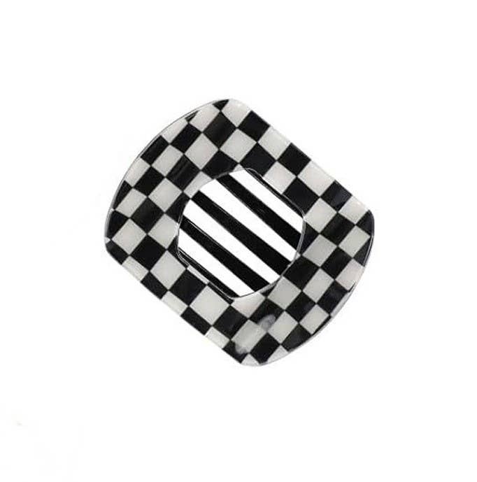 
                  
                    Checkered Flat Oval Hair Claw
                  
                