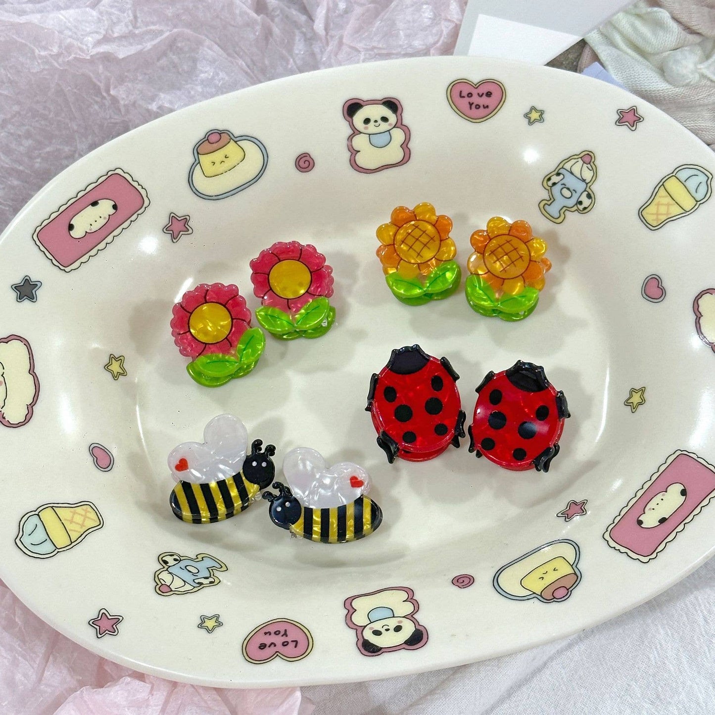 
                  
                    Mini Garden Hair Claws
                  
                