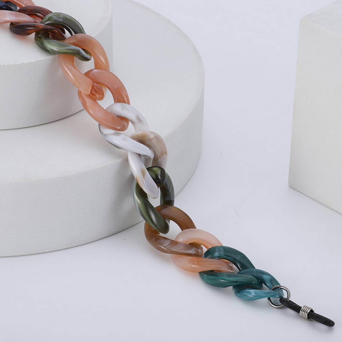 
                  
                    Chunky Eyeglass Chains - Mild
                  
                