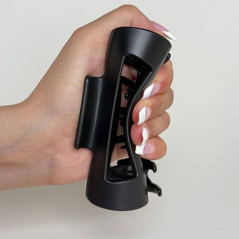 
                  
                    Jumbo Flex + Bend Hair Claw
                  
                