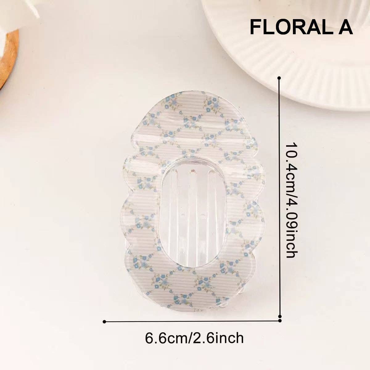 
                  
                    Scalloped Edge Flat Oval Hair Claw
                  
                