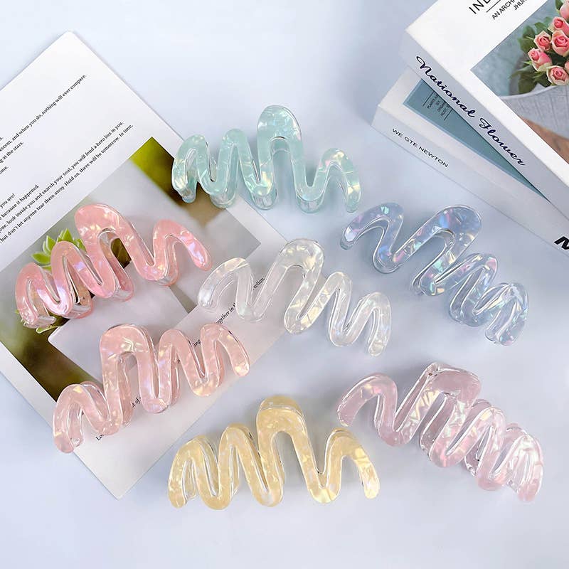 
                  
                    Pearly Squiggle Hair Claw
                  
                