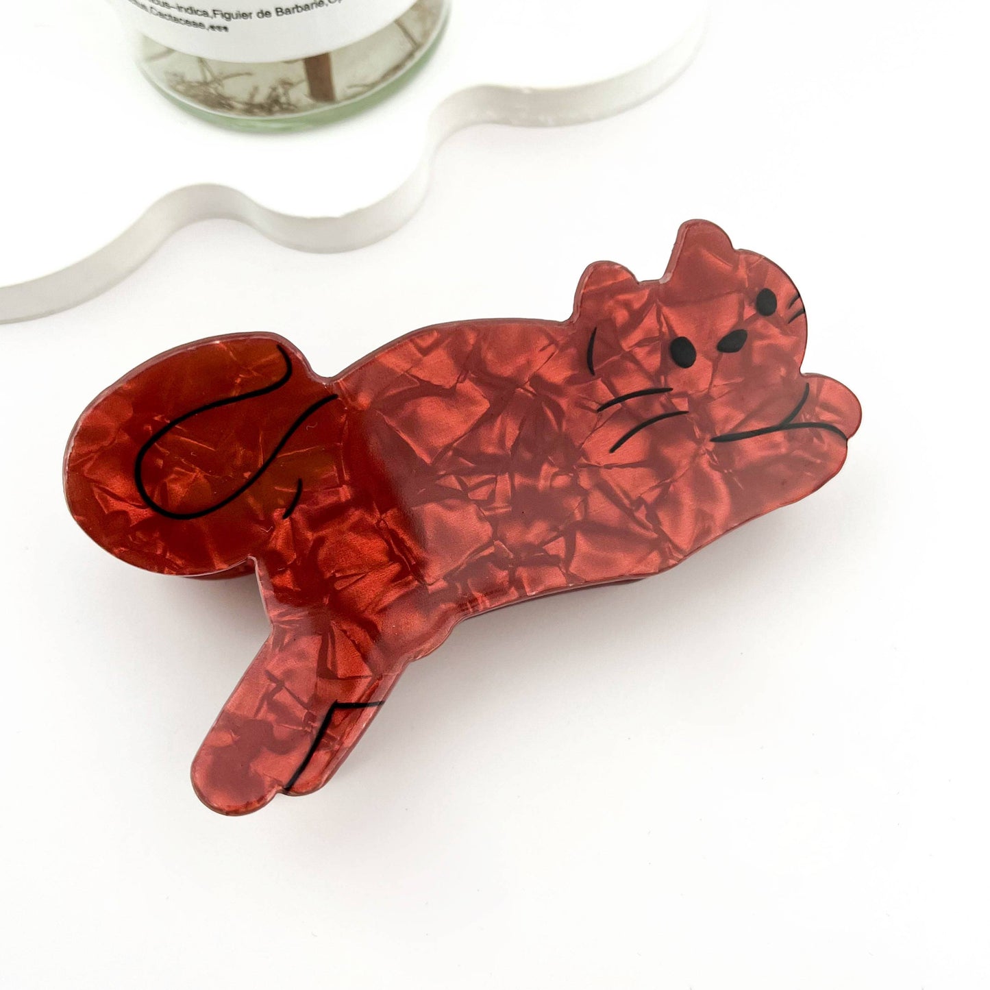 
                  
                    Jumping Cat Hair Claw
                  
                