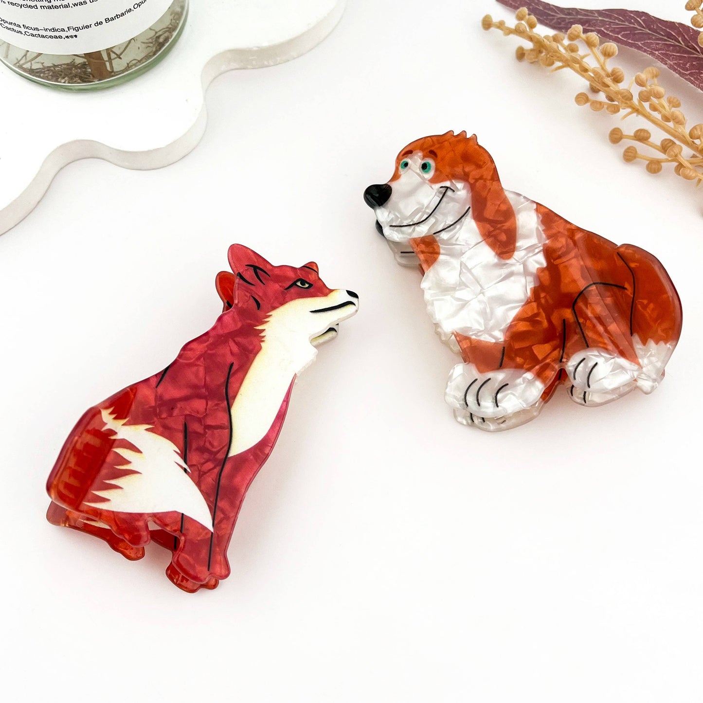 
                  
                    Fox Hair Claw
                  
                