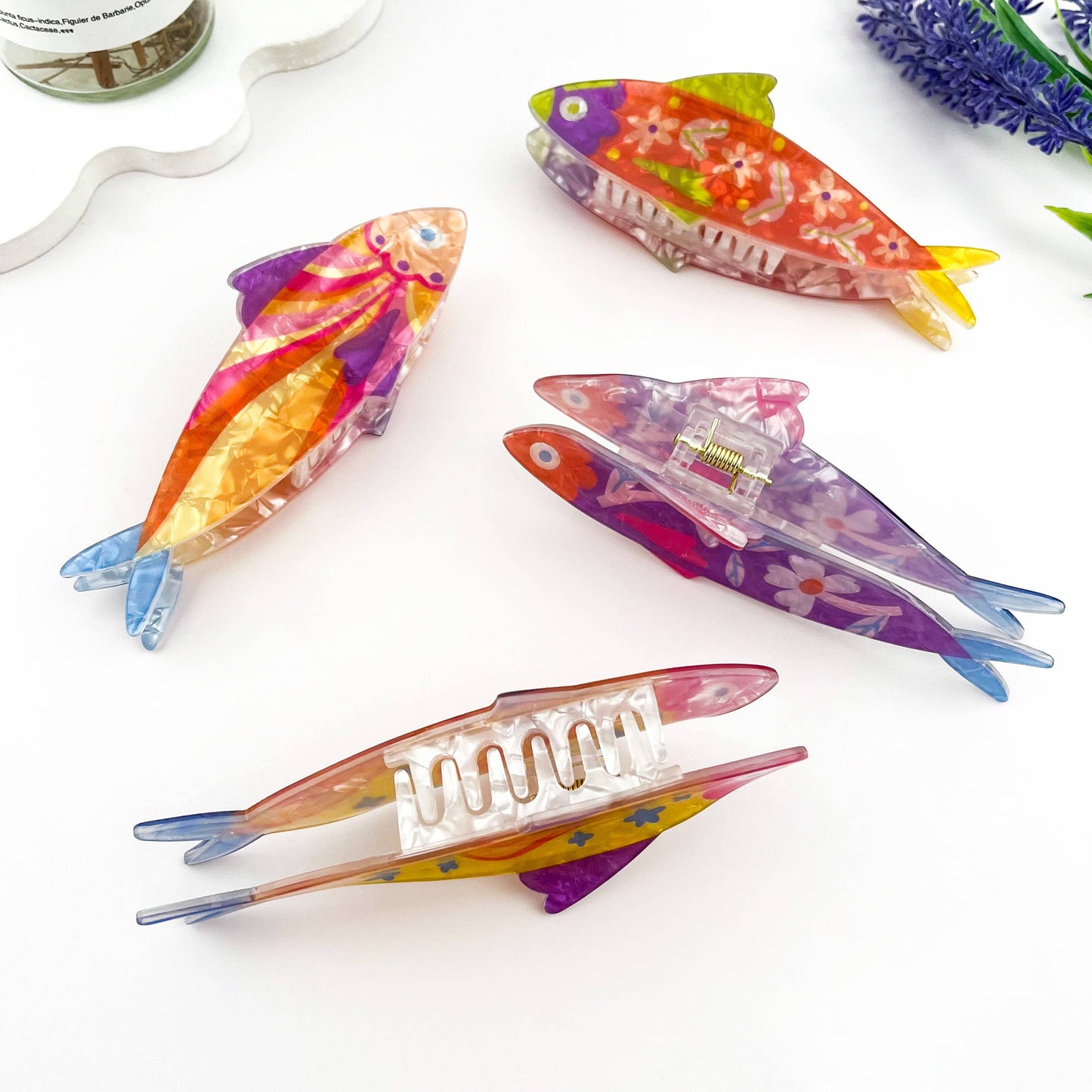 
                  
                    Floral Sardine Acetate Hair Claw
                  
                