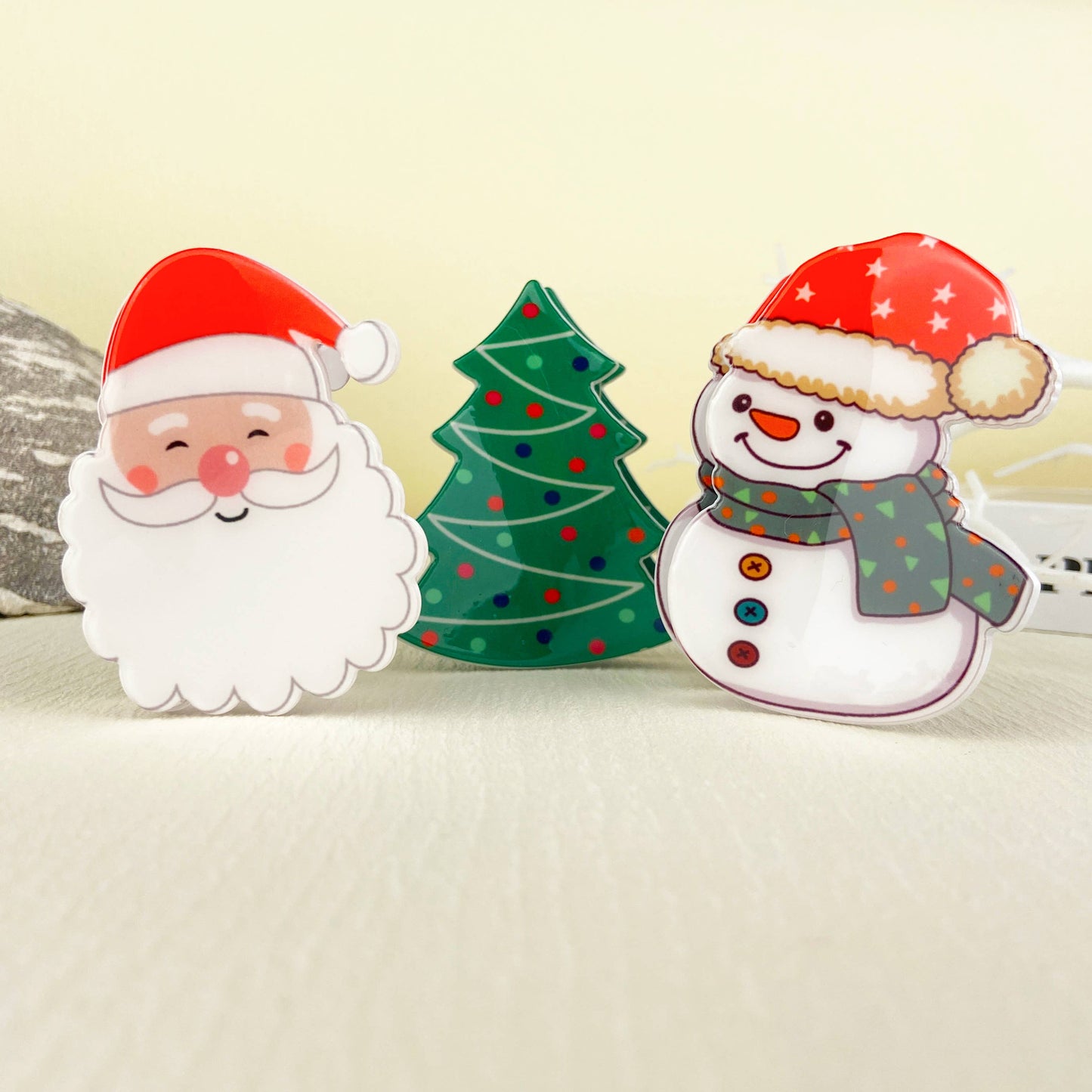 
                  
                    Festive Holiday Hair Claws
                  
                