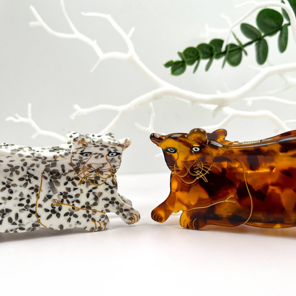 
                  
                    Lounging Leopards Hair Claw
                  
                