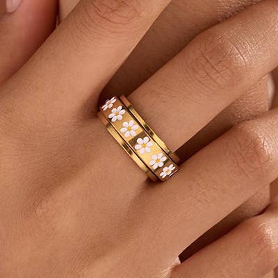 
                  
                    Daisy Spinner Fidget Ring
                  
                