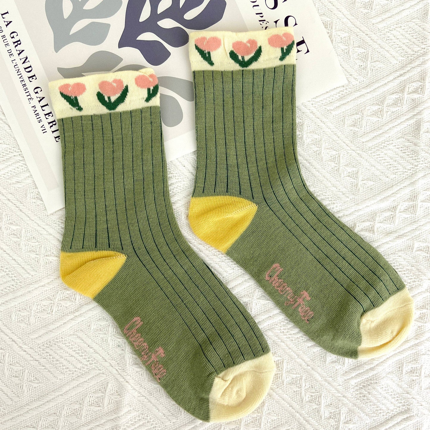 
                  
                    Sweetheart Vintage Floral Socks
                  
                