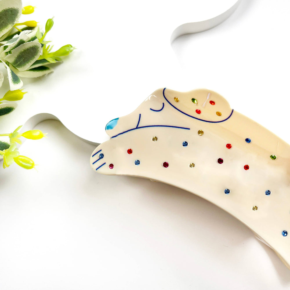 
                  
                    Diamond Dog Hair Claw No. 2
                  
                