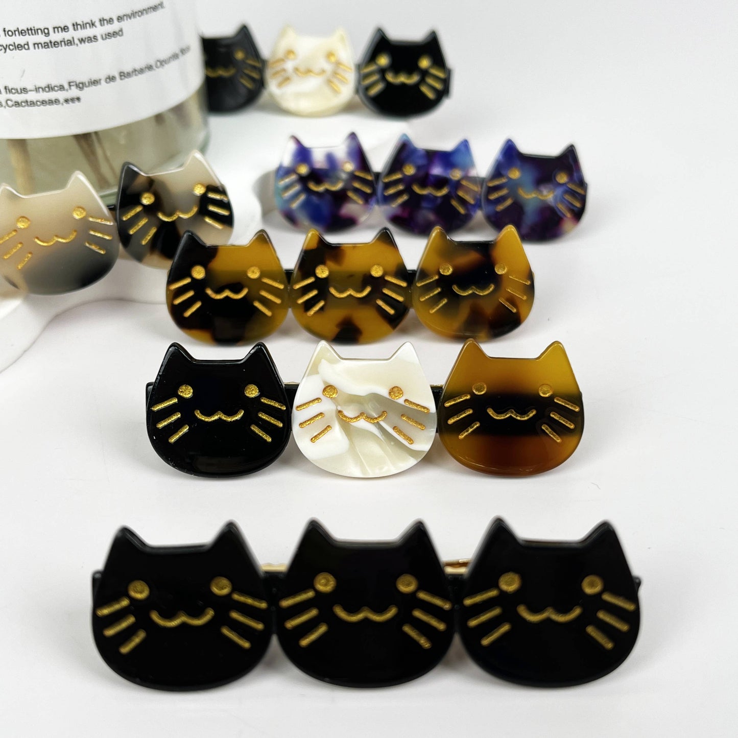 
                  
                    Retro Cats Duckbill Hair Clip
                  
                