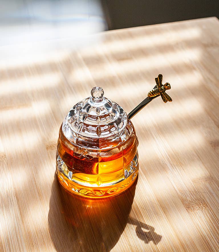 
                  
                    Lidded Beehive Honey Pot
                  
                